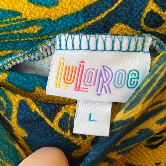 3/$25 ♻️ Lularoe butterfly/floral Skirt Large 💛 - Picture 2 of 5